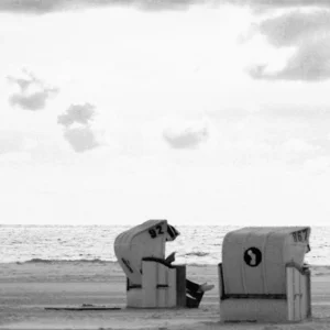 „Two Basket Chairs“ von Olli Boehm, Fotografie